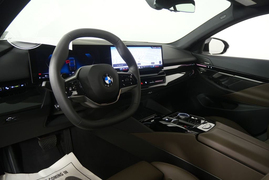 Certified 2026 BMW 530i RWD image 12