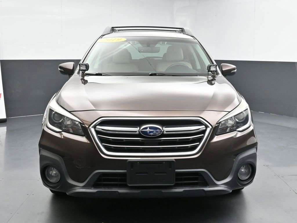 Used 2019 Subaru Outback 2.5i Premium image 3