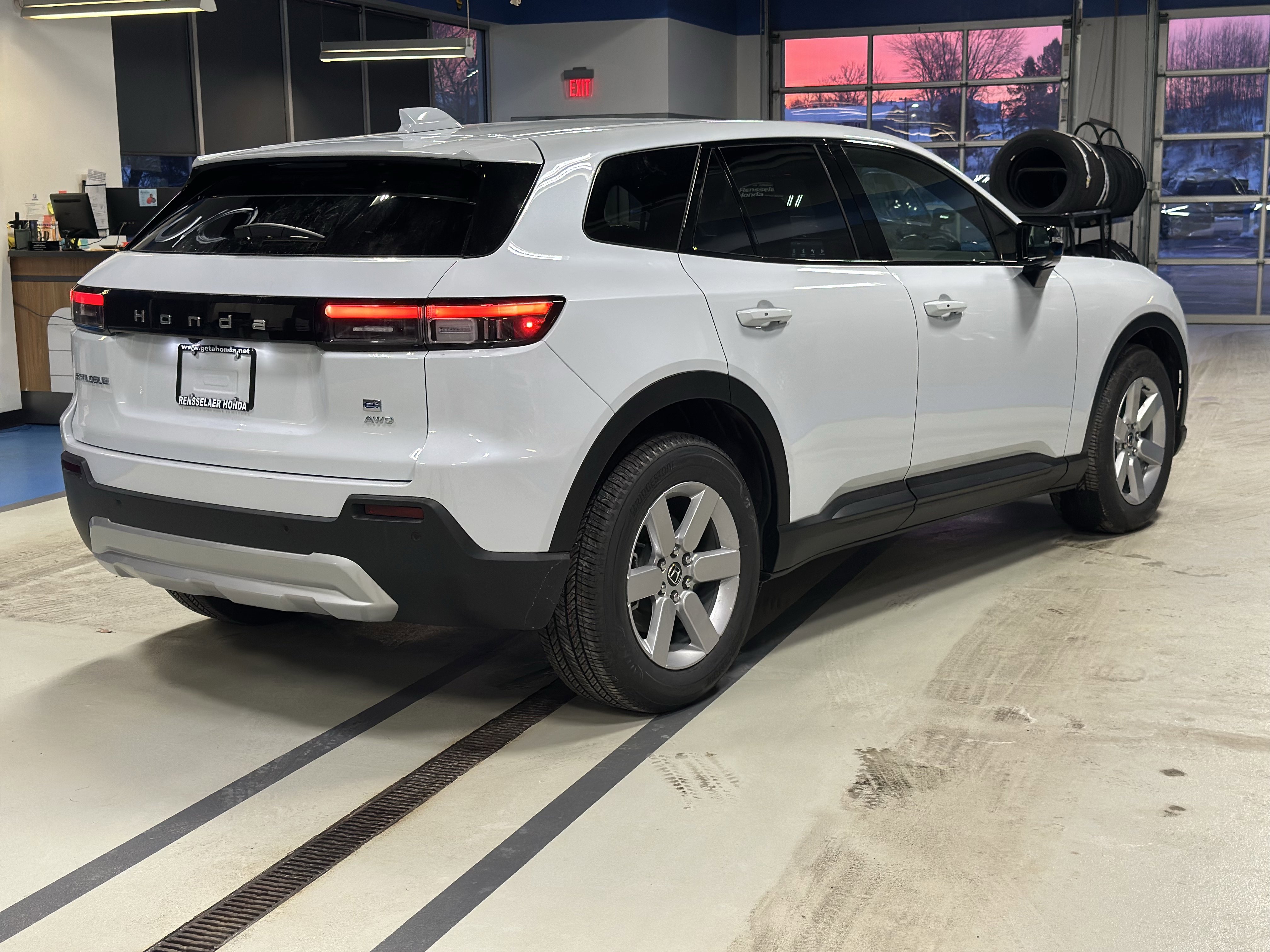 New 2026 Honda Prologue EX image 4