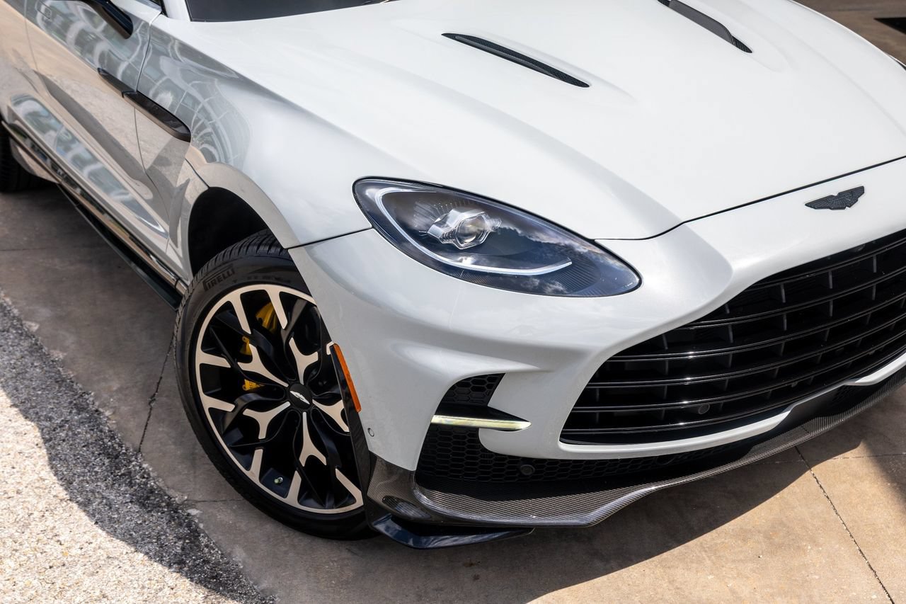 Used 2023 Aston Martin DBX 707 AWD/4WD image 2