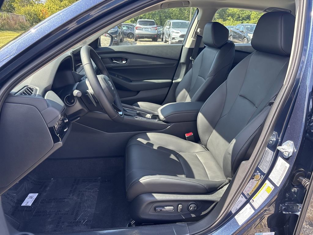 New 2025 Honda Accord EX-L image 4