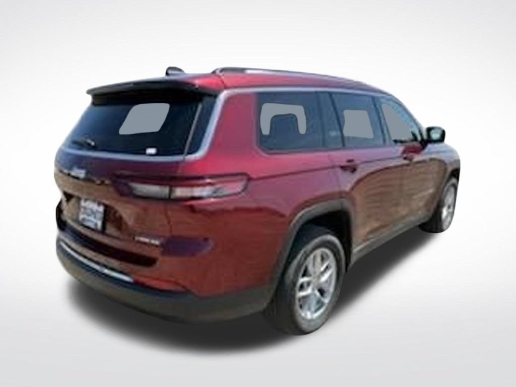 Used 2023 Jeep Grand Cherokee L Laredo AWD/4WD image 14