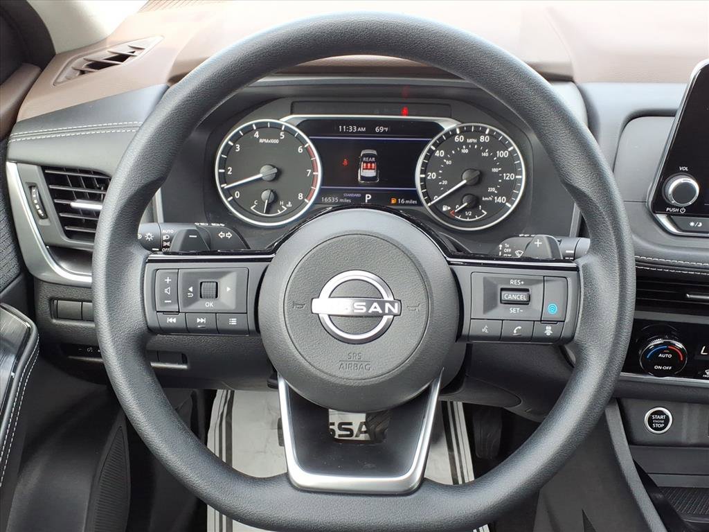 Certified 2023 Nissan Rogue SV image 23