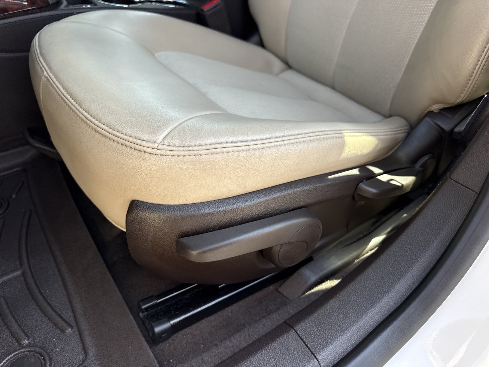 Used 2015 Buick Verano FWD image 16