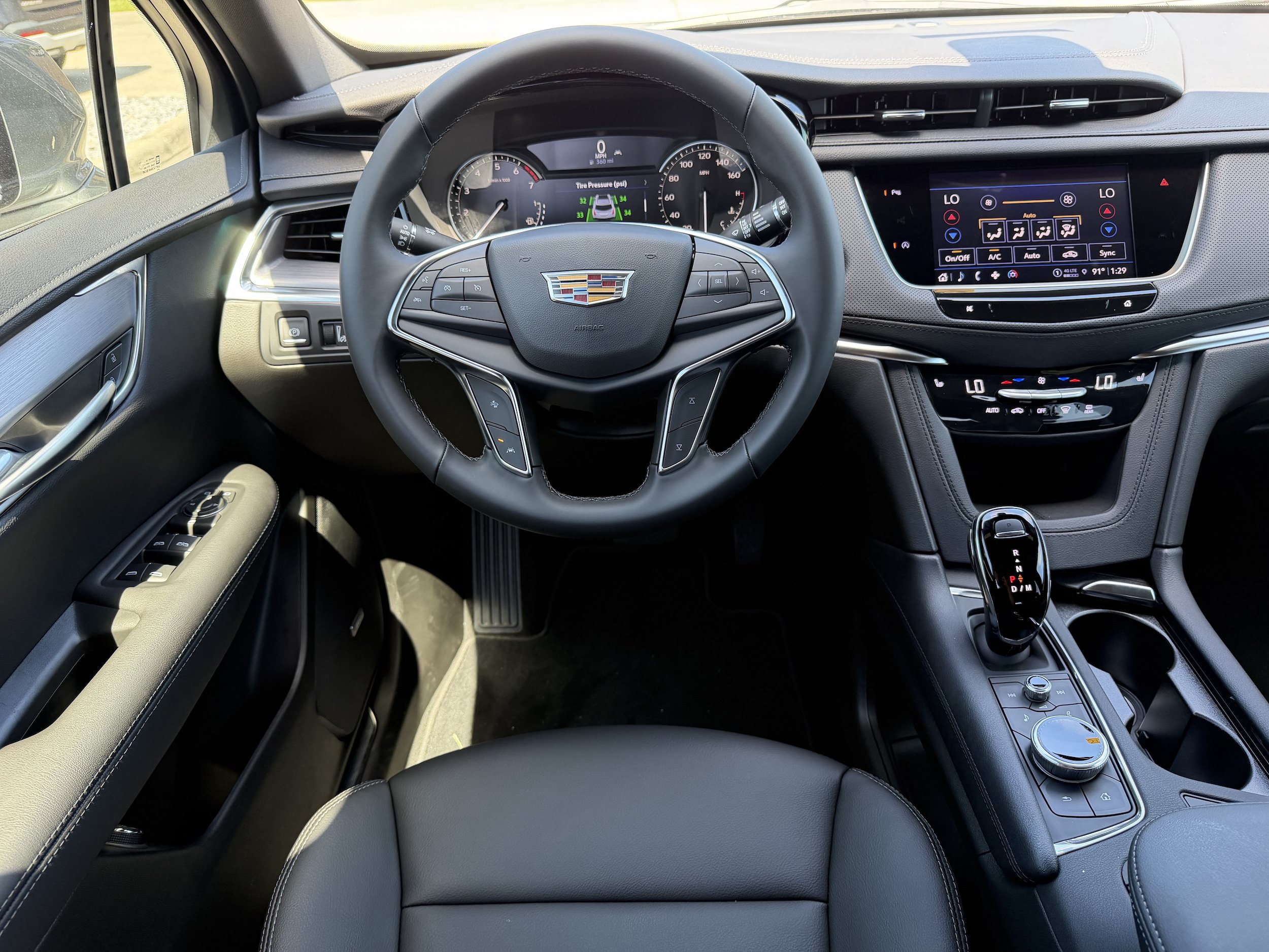 New 2026 Cadillac XT5 Luxury FWD image 16