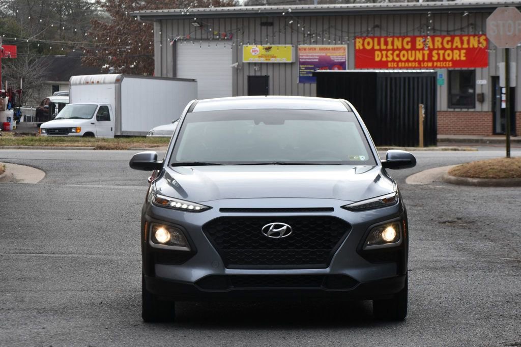 Used 2019 Hyundai Kona SE w/ Cargo Package image 2