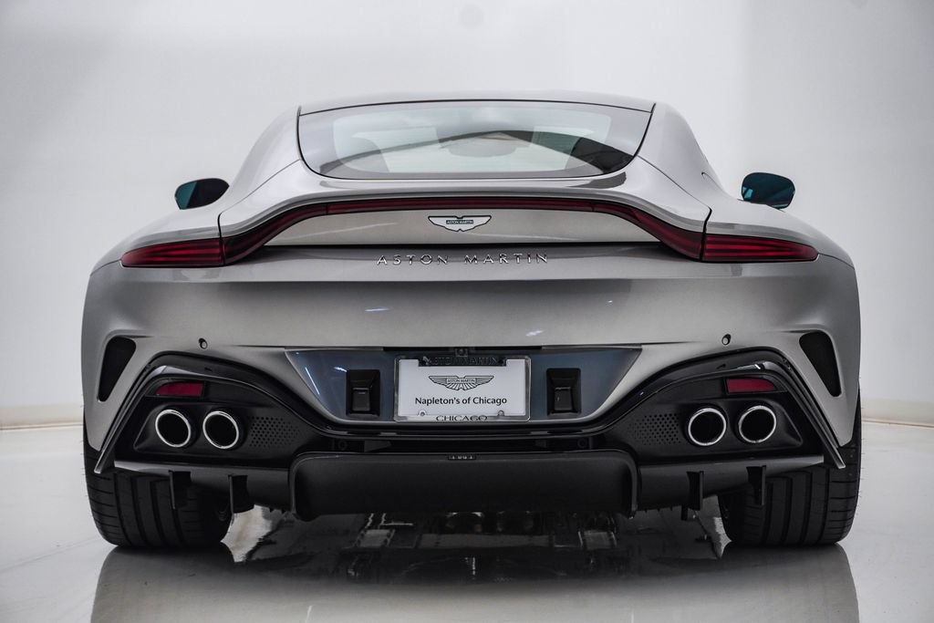 Used 2025 Aston Martin V8 Vantage Roadster RWD image 7
