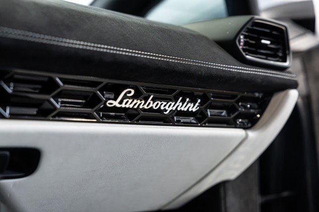 Used 2023 Lamborghini Huracan Tecnica RWD image 45