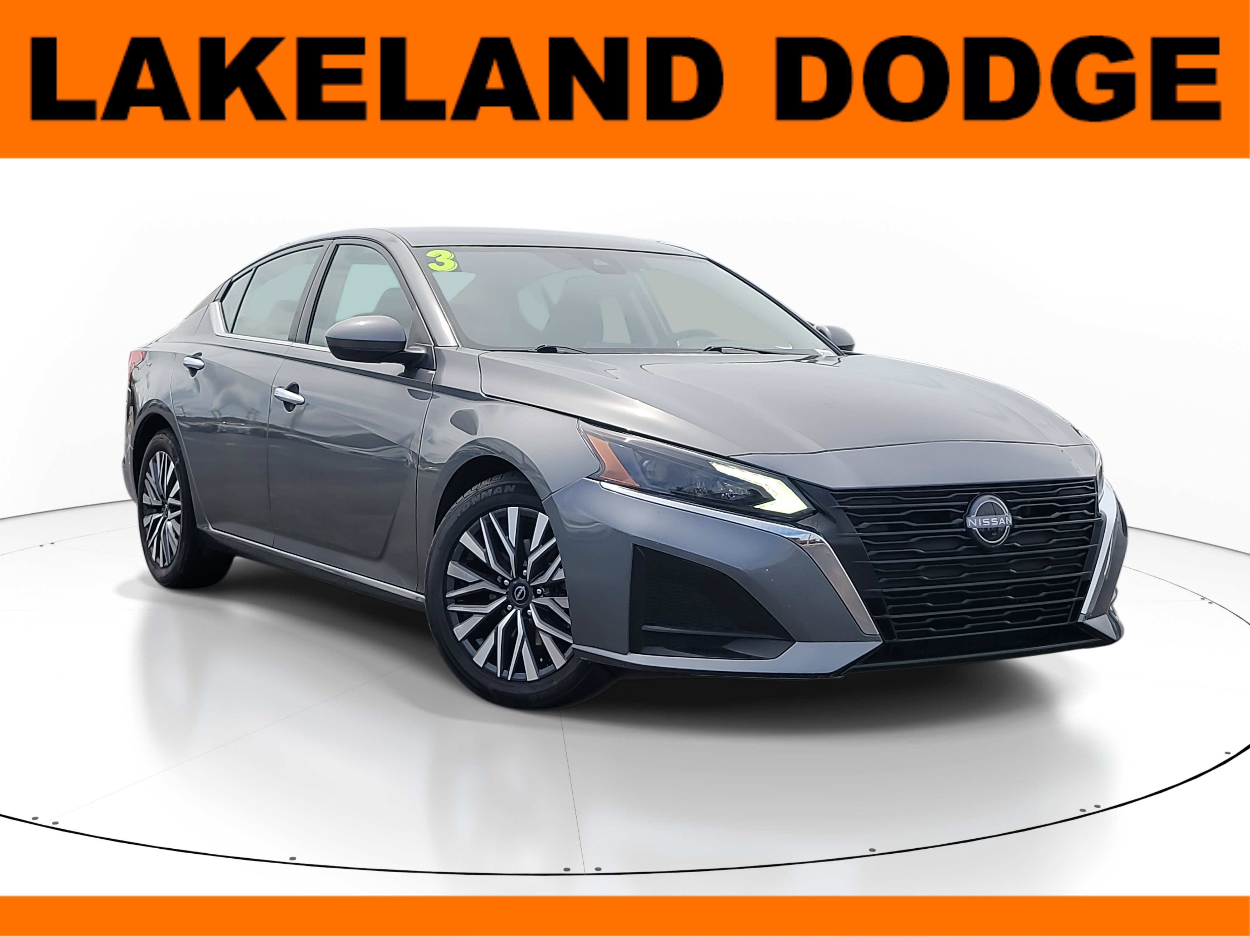 Used 2023 Nissan Altima 2.5 SV