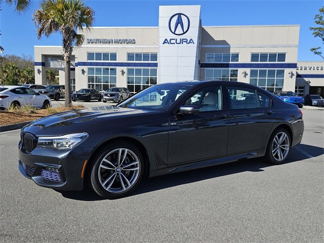 Used 2017 BMW 740i image 1