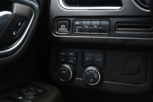 Used 2024 Chevrolet Tahoe LT AWD/4WD image 15