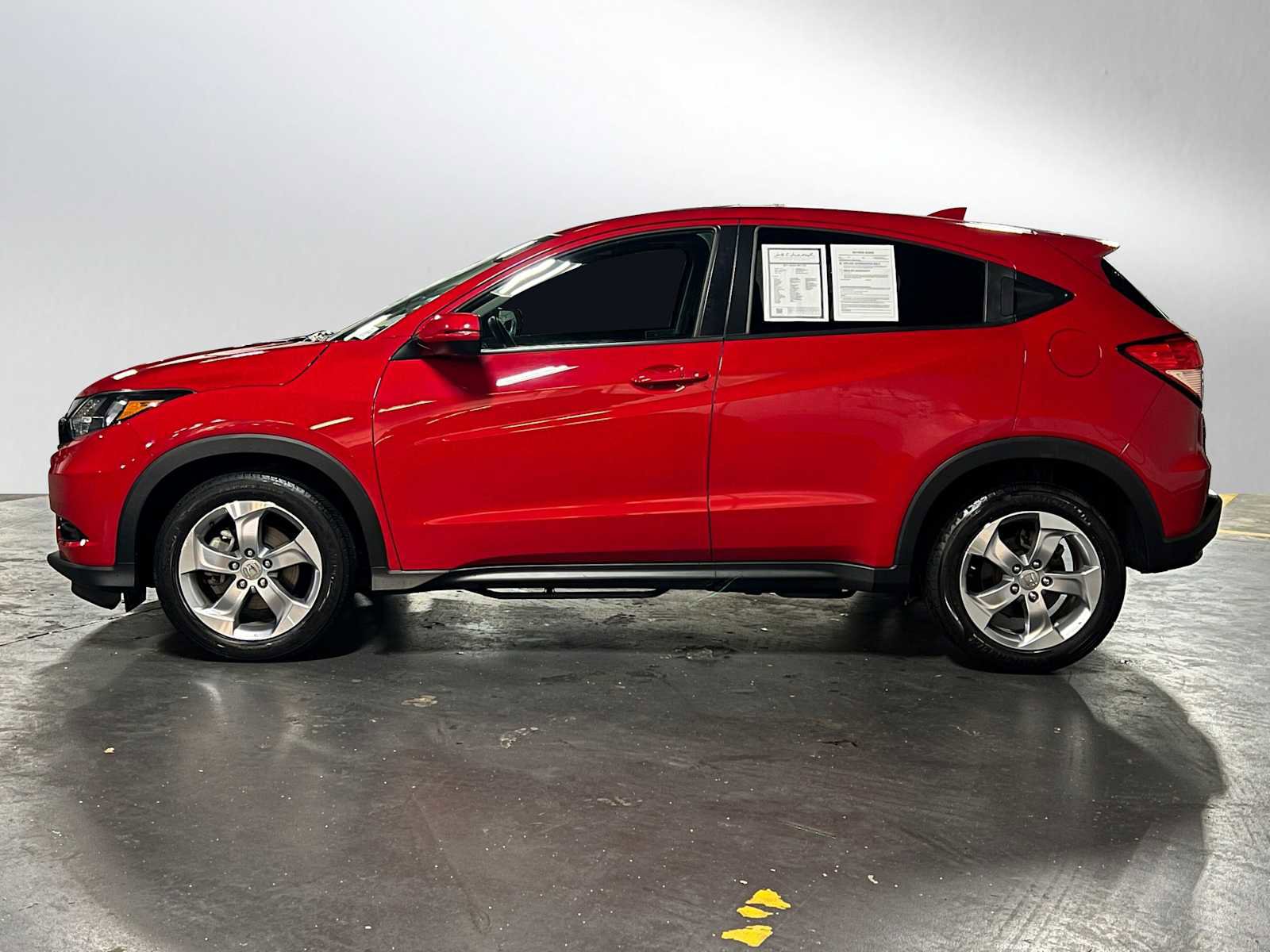 Used 2017 Honda HR-V EX image 6