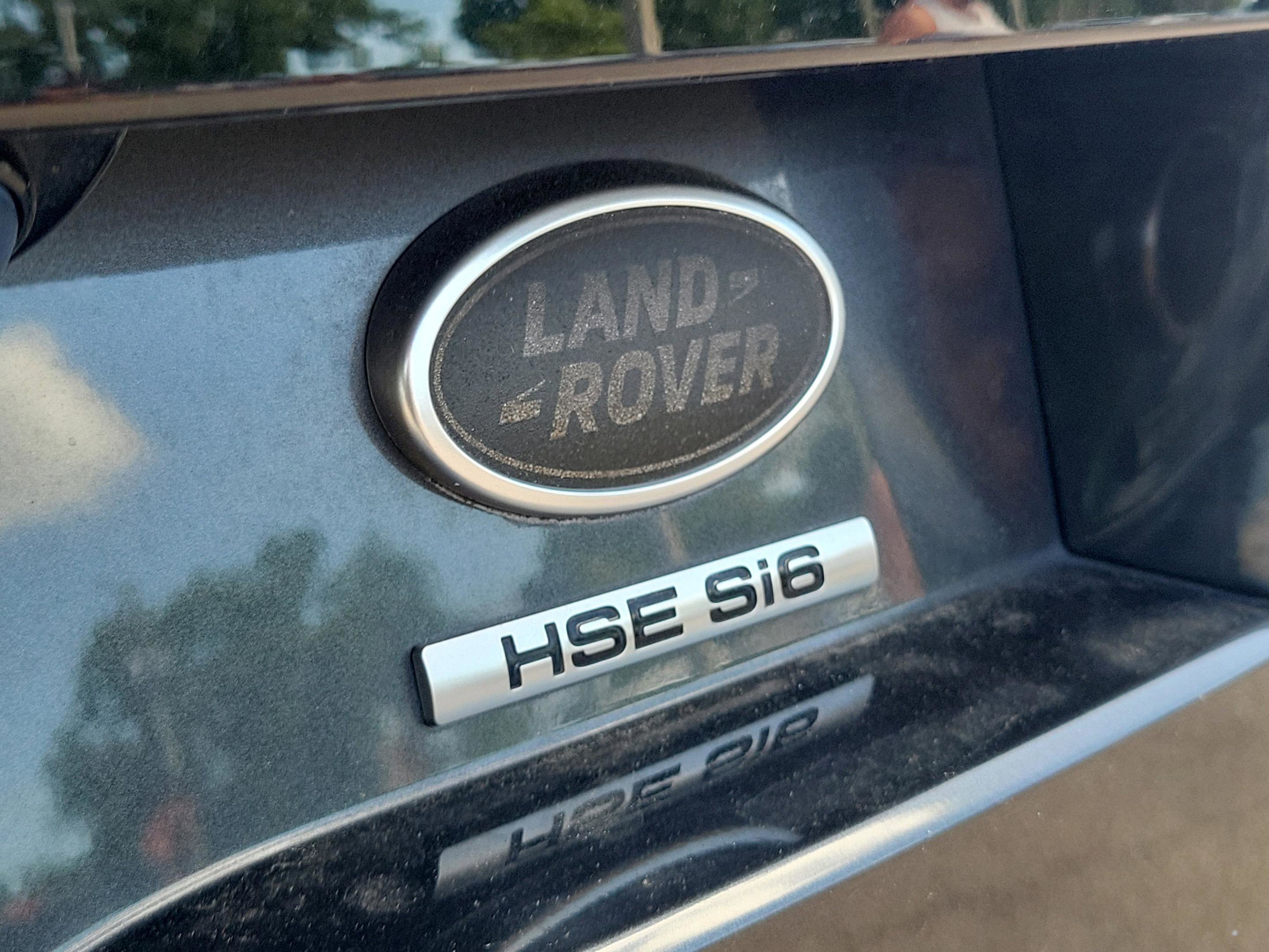 Used 2018 Land Rover Discovery HSE image 30
