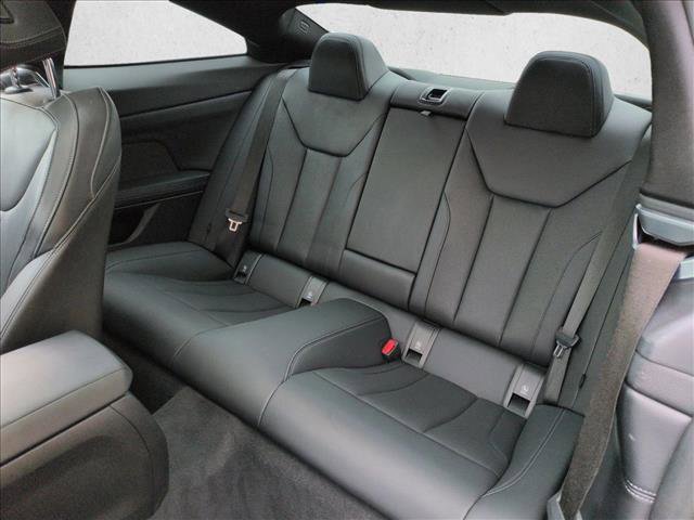 Used 2024 BMW 430i Coupe w/ M Sport Package RWD image 20