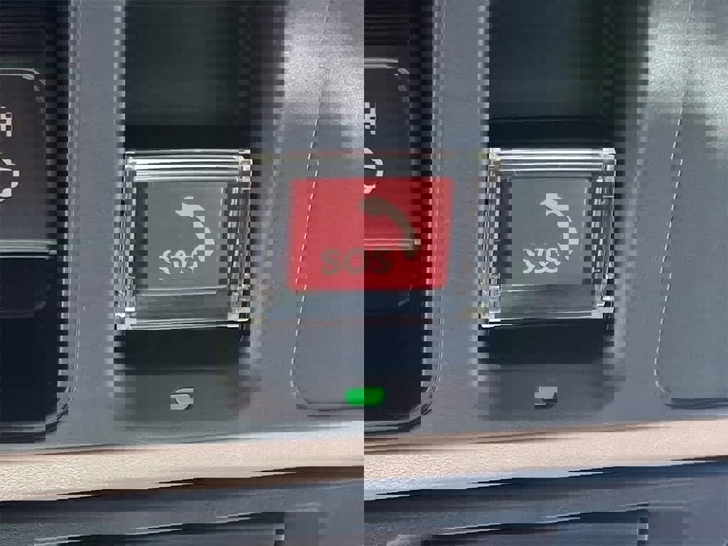 Certified 2024 Honda Accord EX image 22