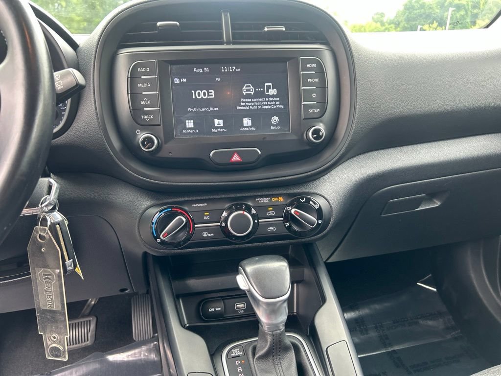 Used 2020 Kia Soul GT-Line FWD image 17