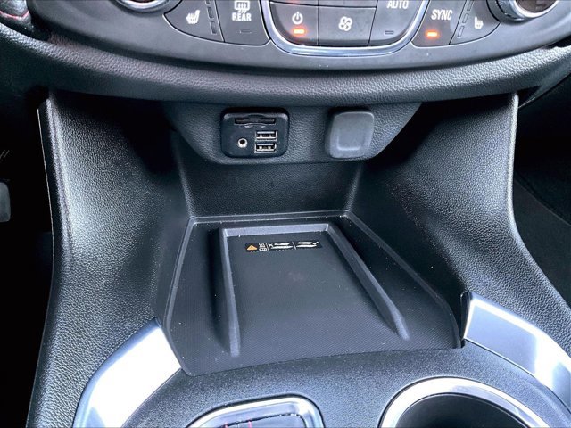 Certified 2023 Chevrolet Traverse RS image 26