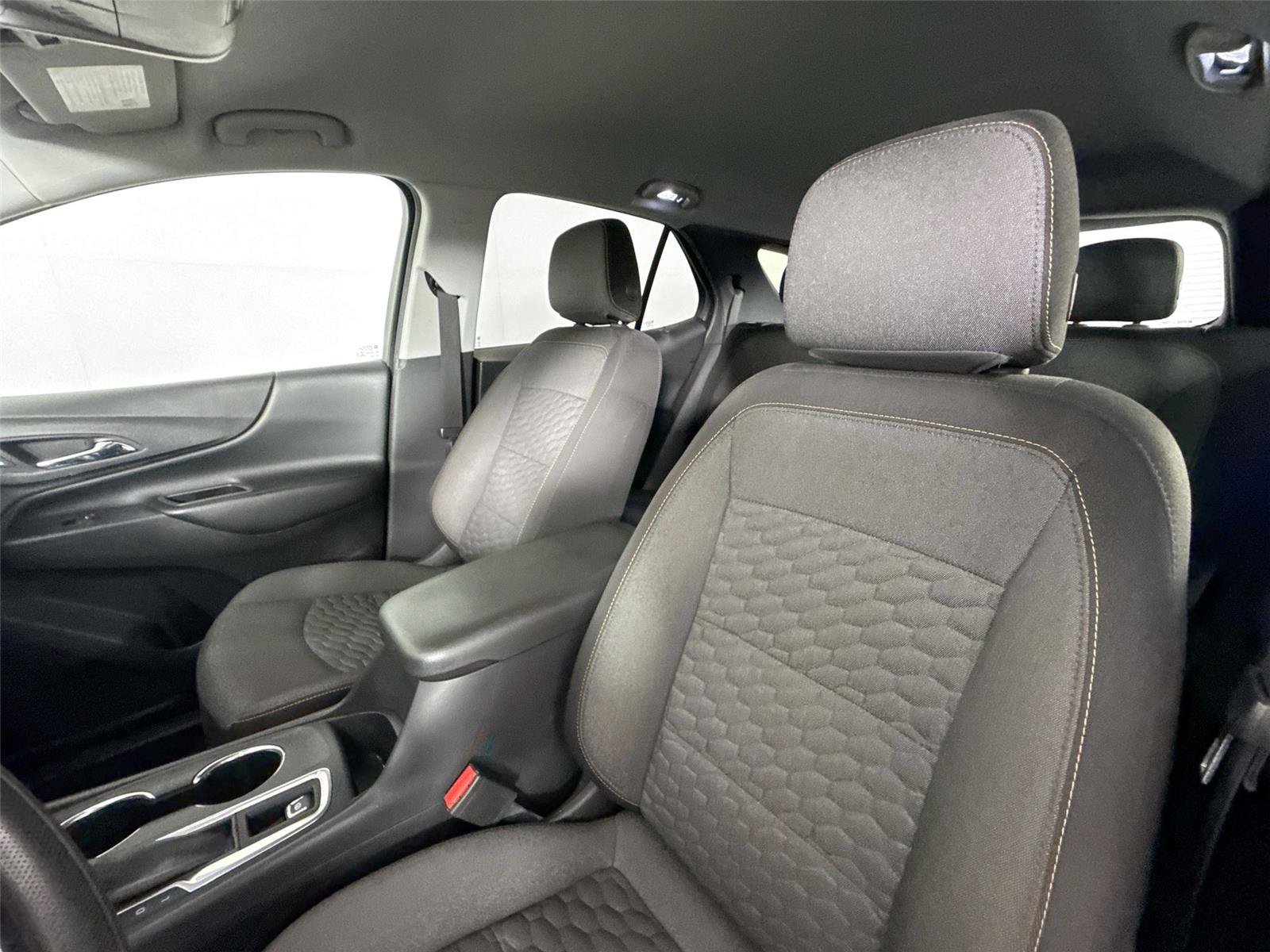 Used 2020 Chevrolet Equinox LT AWD/4WD image 3