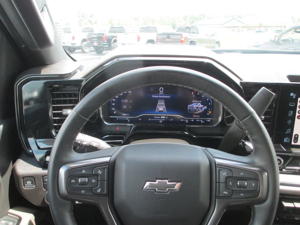 Certified 2024 Chevrolet Silverado 2500 ZR2 w/ Technology Package AWD/4WD image 33