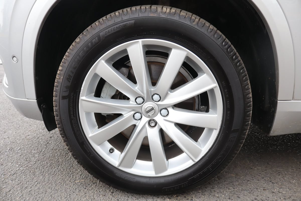 Used 2018 Volvo XC90 T6 Momentum w/ Convenience Package AWD/4WD image 44