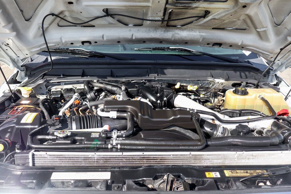 Used 2011 Ford F550 2WD Crew Cab Super Duty w/ Payload Upgrade Pkg image 15