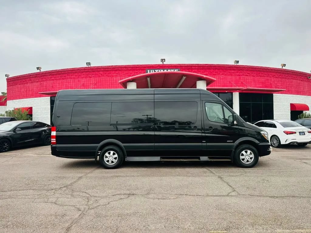 Used 2014 Mercedes-Benz Sprinter 2500 image 4