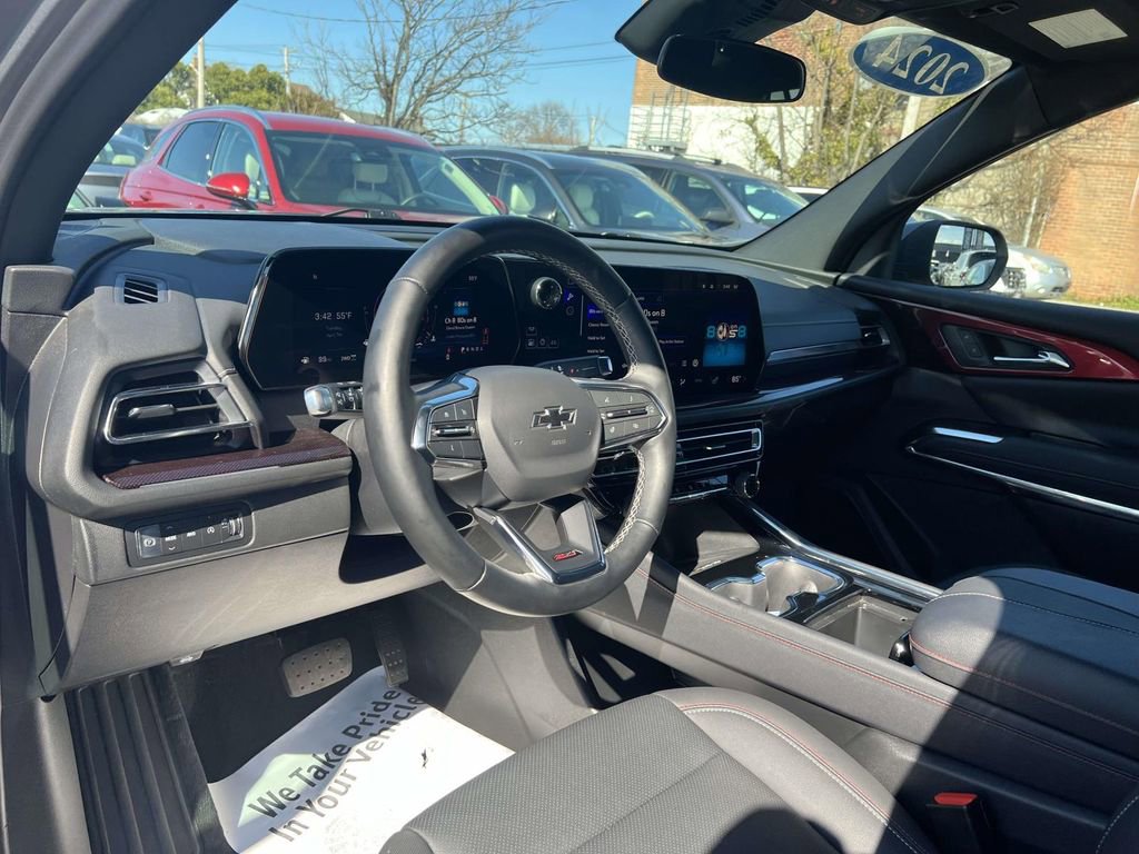 Used 2024 Chevrolet Traverse Z71 image 19