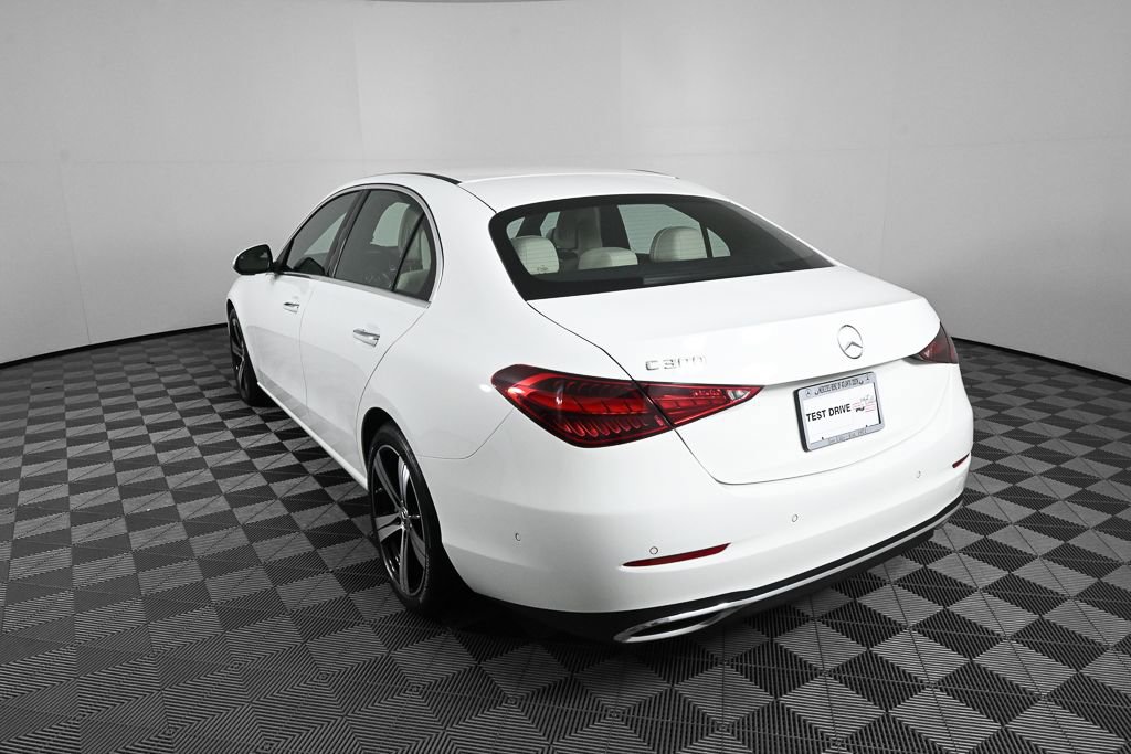 Used 2025 Mercedes-Benz C 300 Sedan image 4