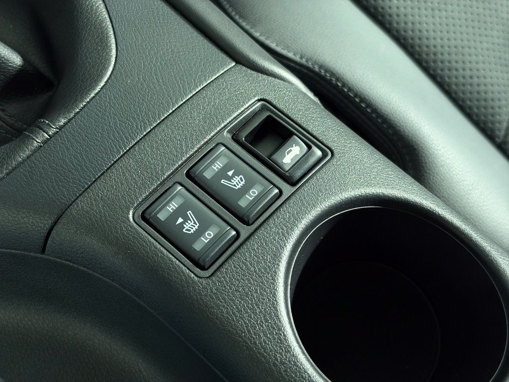 Used 2024 Nissan Z Performance w/ Floor Mat Package RWD image 24