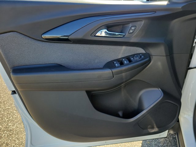 Used 2023 Chevrolet TrailBlazer LT image 18