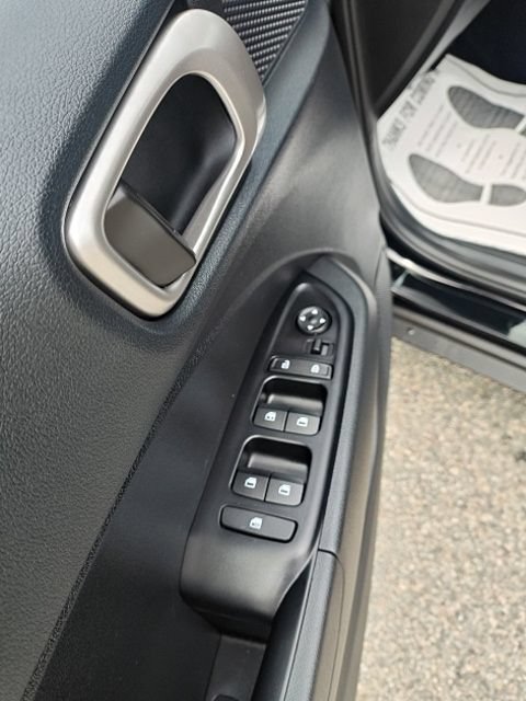 Certified 2026 Hyundai Venue SE FWD image 17