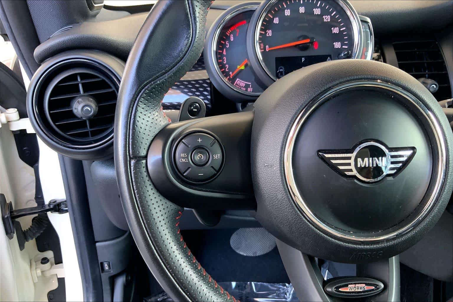 Used 2019 MINI Cooper S w/ Signature Upholstery Package FWD image 24