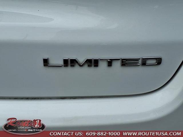 Used 2025 Jeep Compass Limited w/ Elite Group AWD/4WD image 18