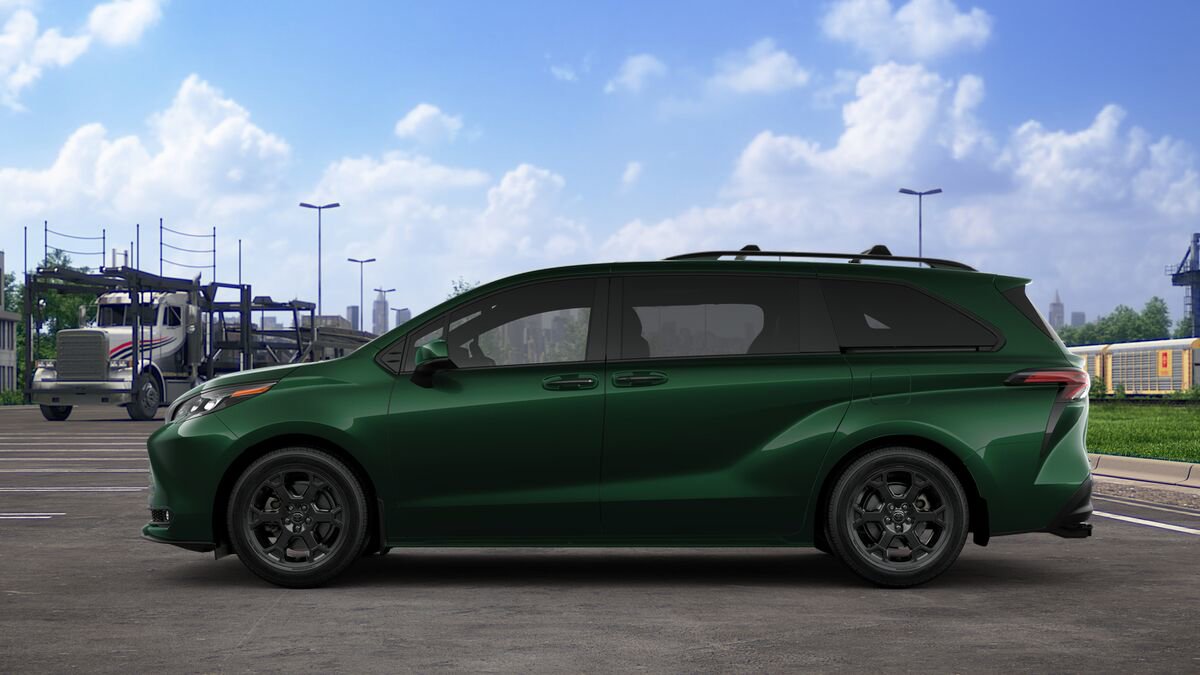 New 2025 Toyota Sienna XLE Woodland Edition image 4