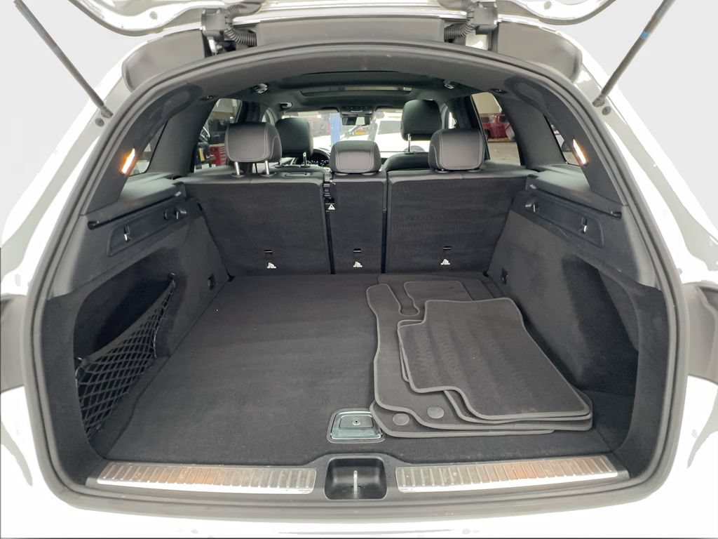 Used 2020 Mercedes-Benz GLC 300 4MATIC image 17