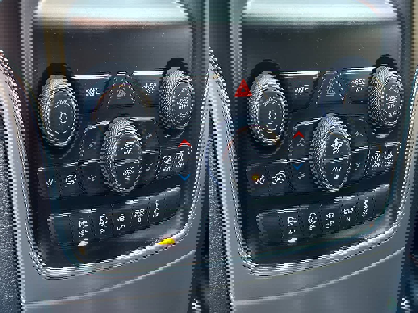 Used 2020 Jeep Grand Cherokee Laredo image 21