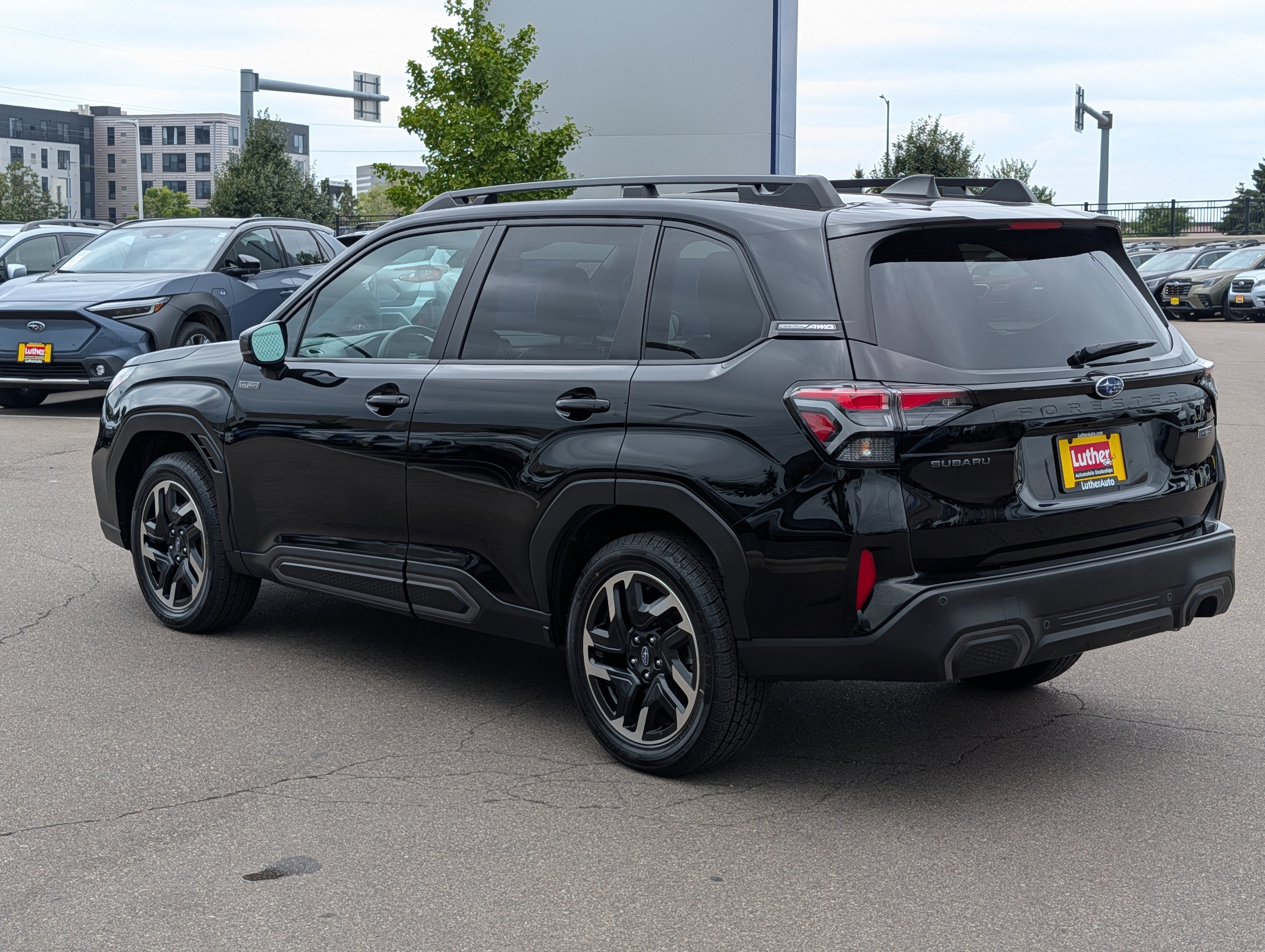 Used 2025 Subaru Forester Limited AWD/4WD image 5