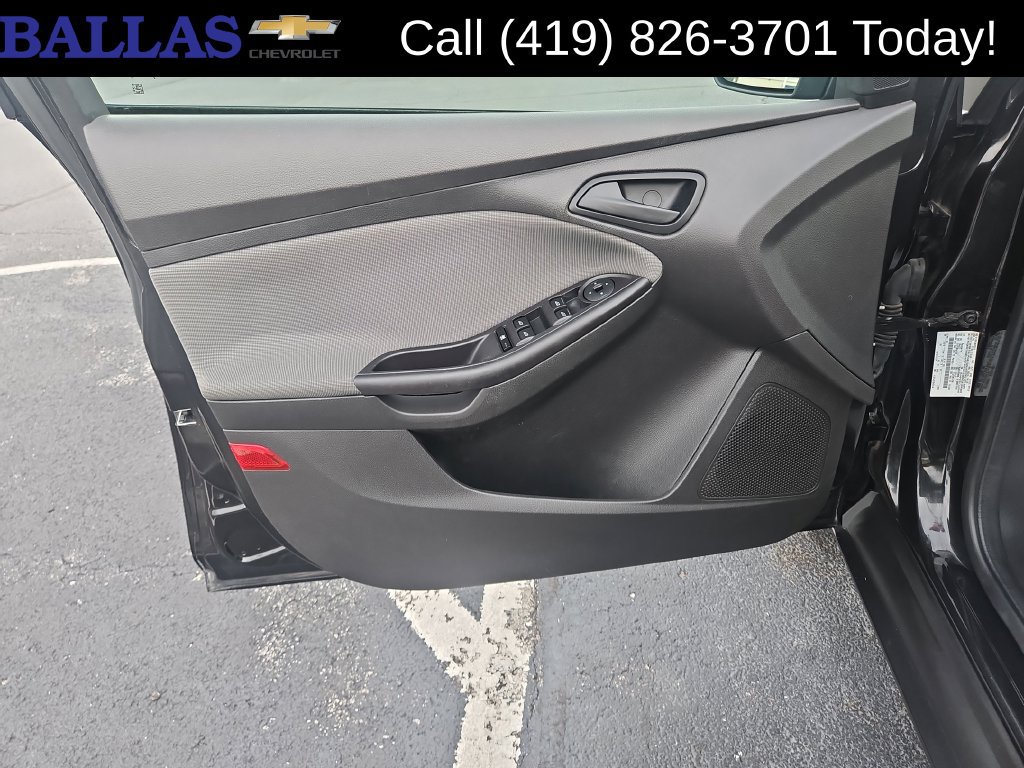 Used 2012 Ford Focus SE FWD image 10