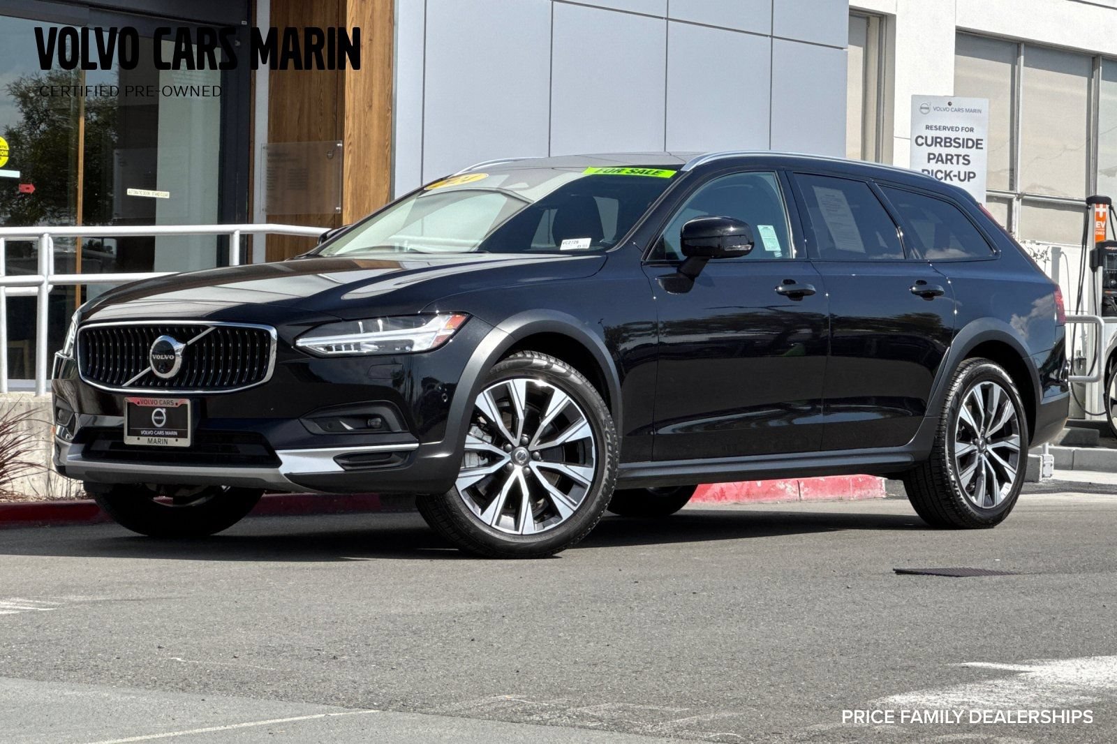 Certified 2024 Volvo V90 B6 Cross Country Plus AWD/4WD image 1
