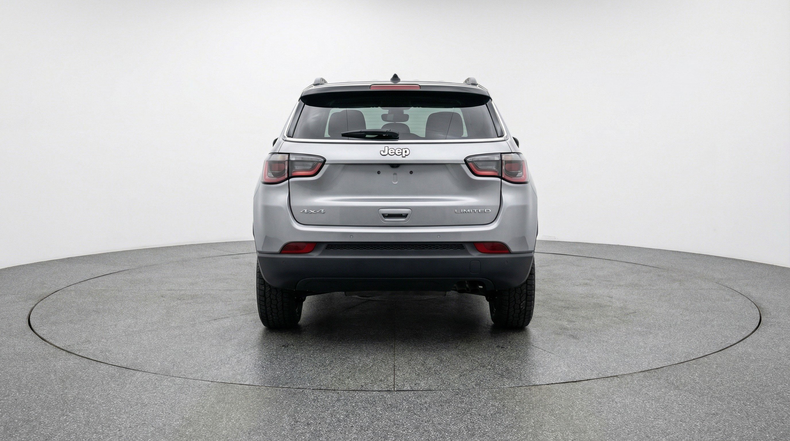 Used 2025 Jeep Compass Trailhawk image 7