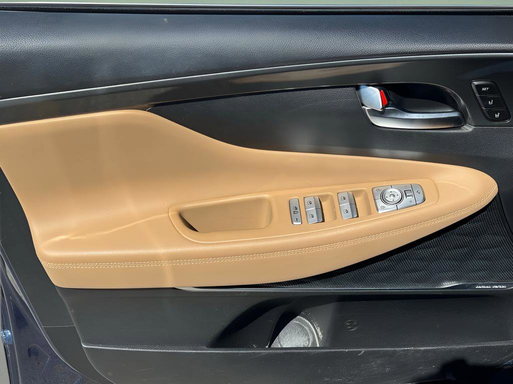 Certified 2023 Hyundai Santa Fe Calligraphy w/ Cargo Package image 15