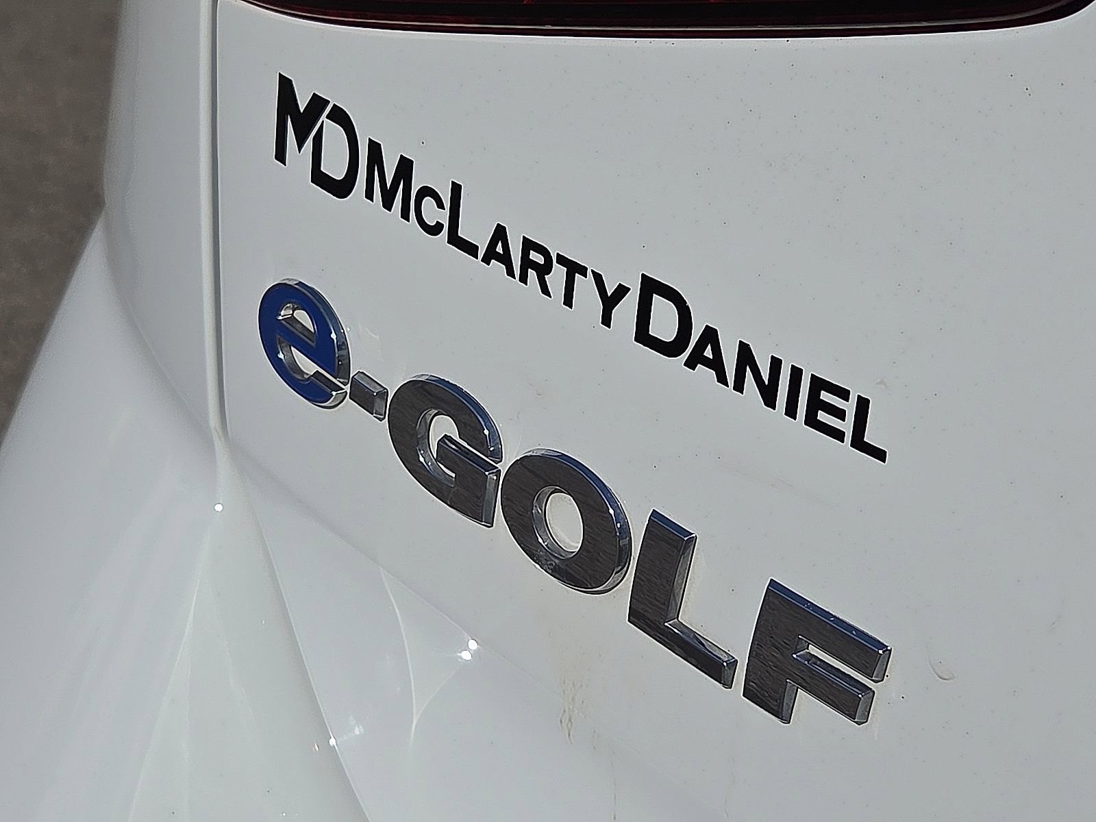 Used 2018 Volkswagen e-Golf SEL Premium image 8