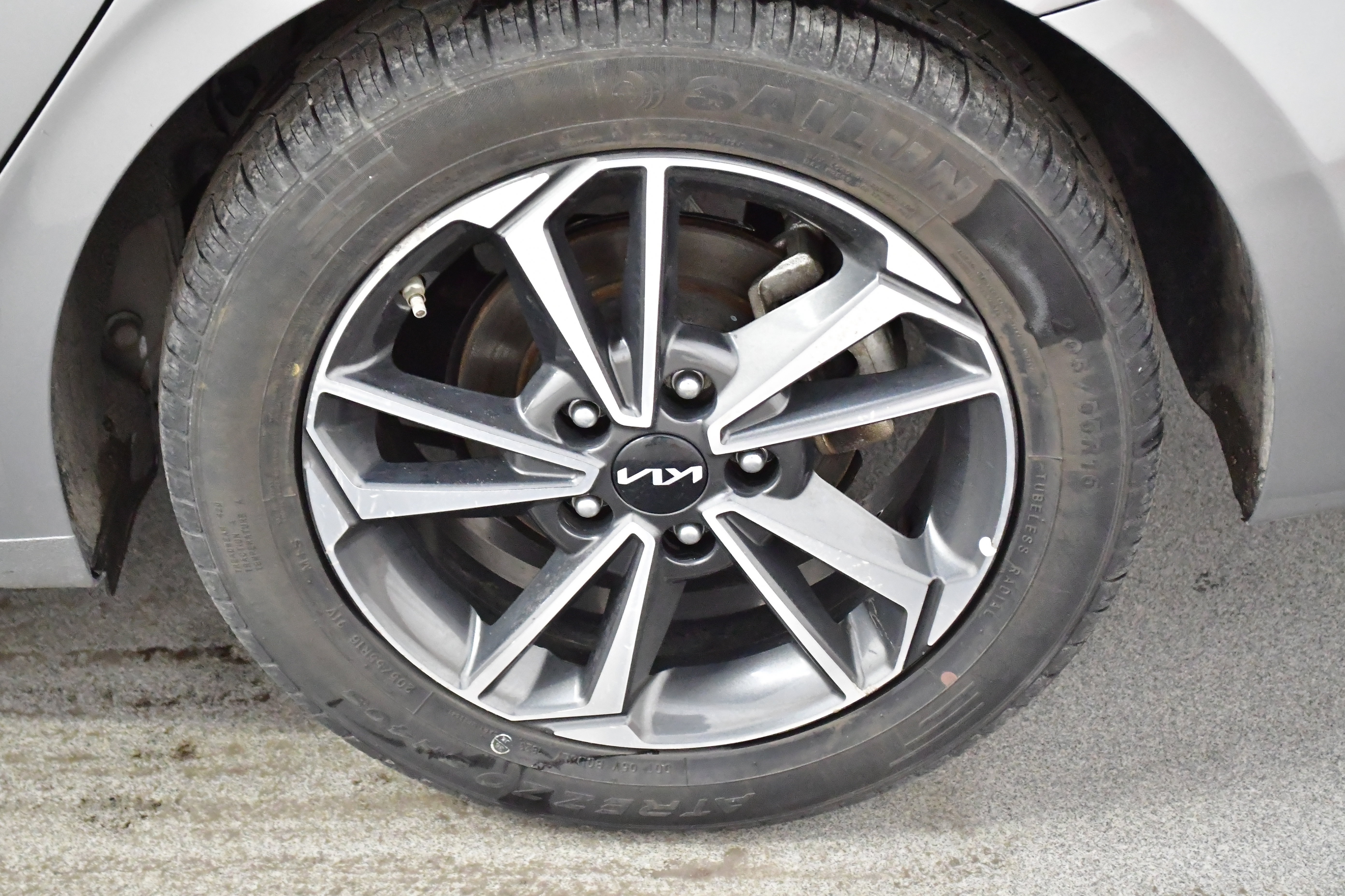 Used 2023 Kia Forte LXS image 57