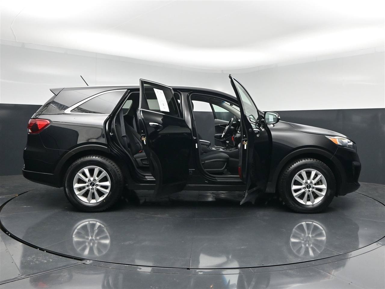 Used 2019 Kia Sorento L FWD image 38