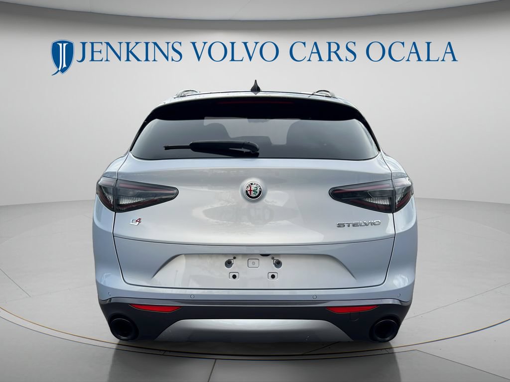 Used 2024 Alfa Romeo Stelvio Ti w/ Active Assist Plus Package AWD/4WD image 4