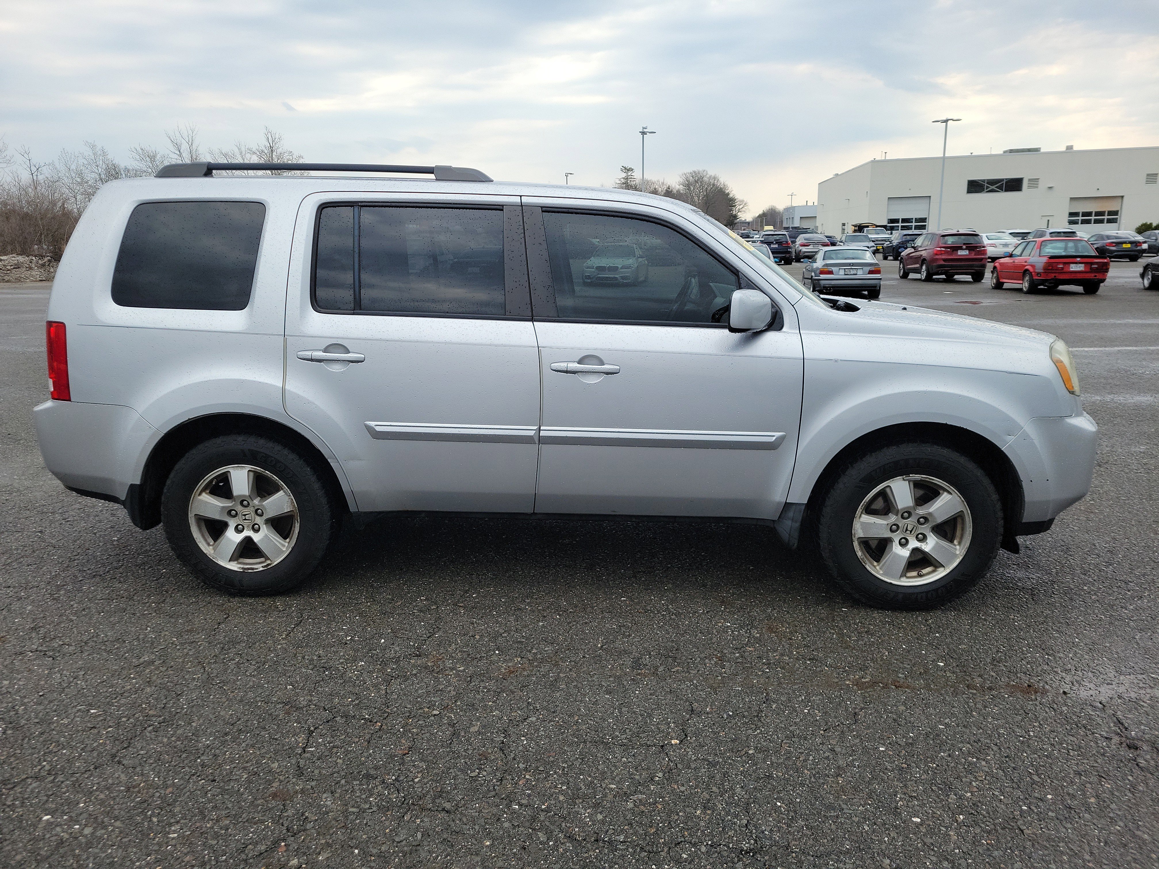 Used 2011 Honda Pilot EX-L image 4