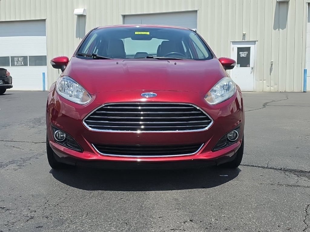 Used 2016 Ford Fiesta Titanium FWD image 2