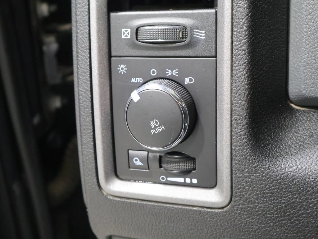 Used 2016 RAM 1500 Express w/ Black Ram 1500 Express Group AWD/4WD image 32