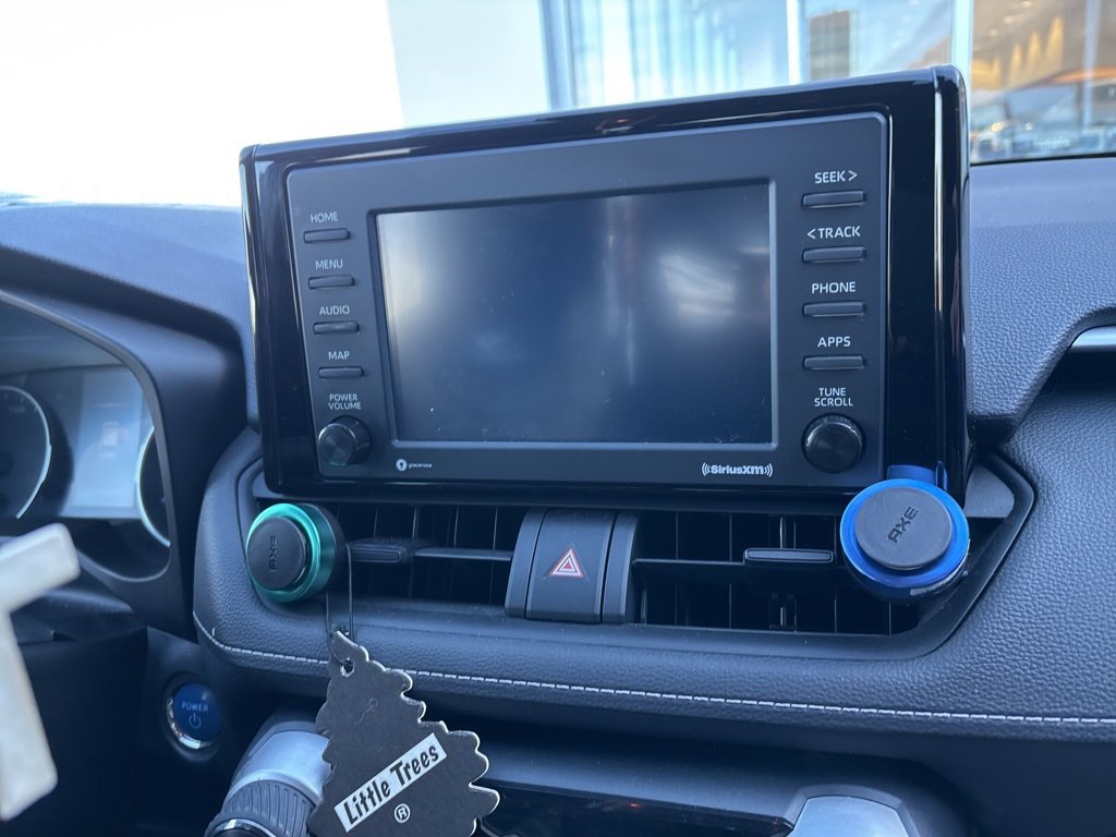 Used 2021 Toyota RAV4 XLE w/ Convenience Package image 6