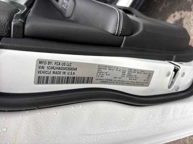 New 2027 Jeep Grand Cherokee Laredo X AWD/4WD image 34